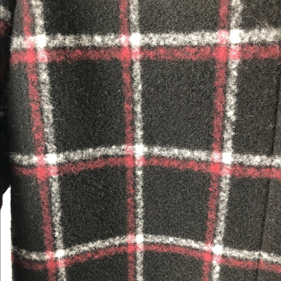 BB Dakota Coat - Picture 9 of 9